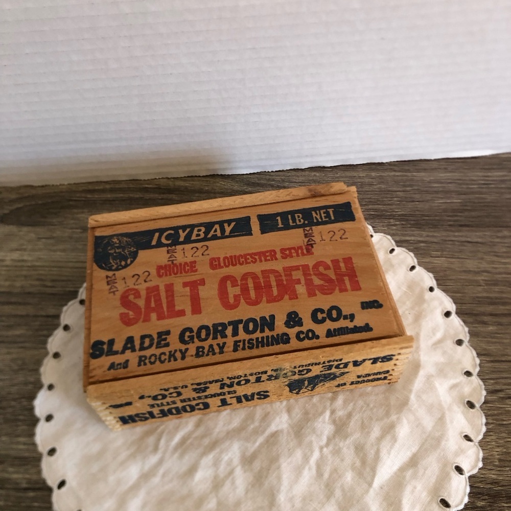 Vtg Salt Cod Fish Wooden Box